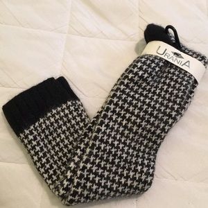 NWT Houndstooth alpaca socks
